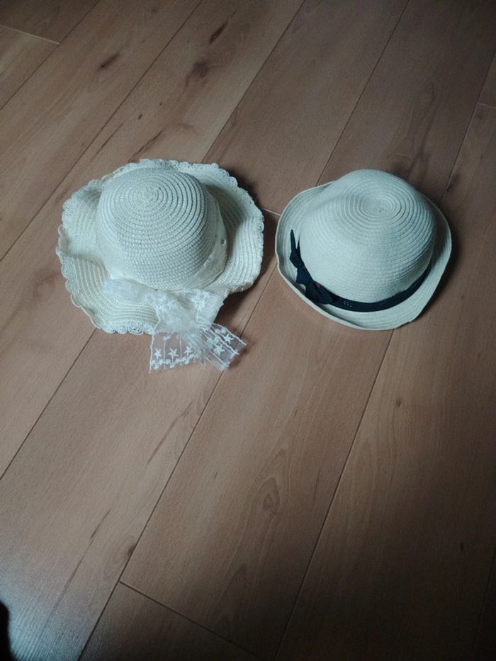 Lot chapeaux 50cm