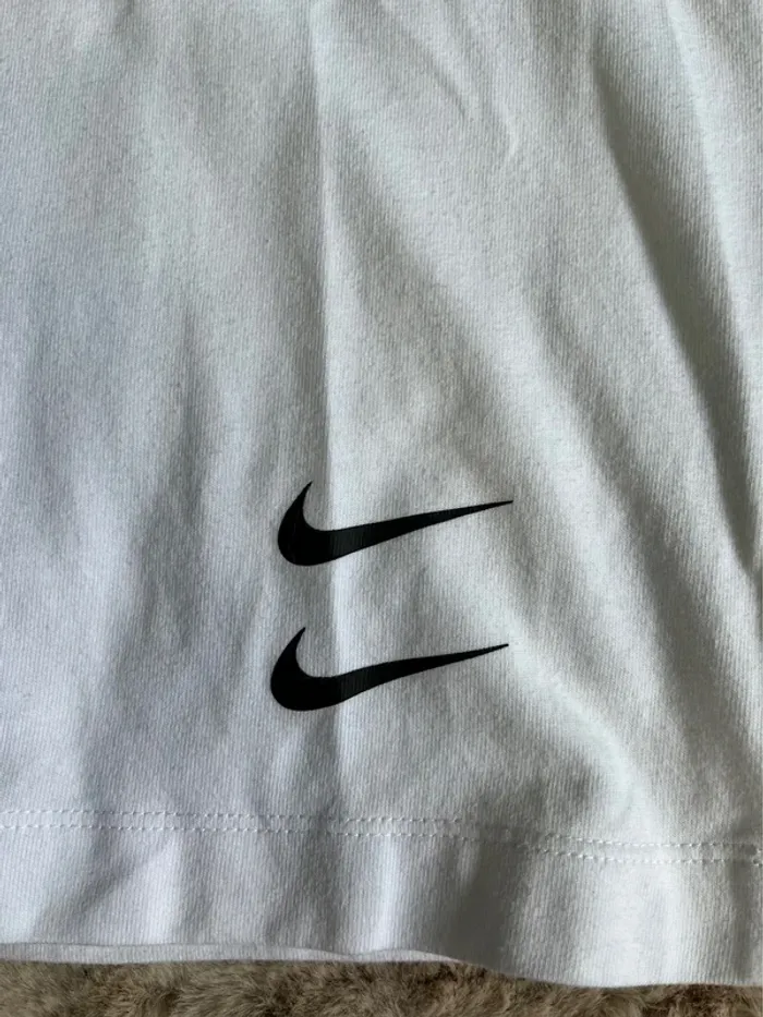 T-shirt crop top Nike - photo numéro 3