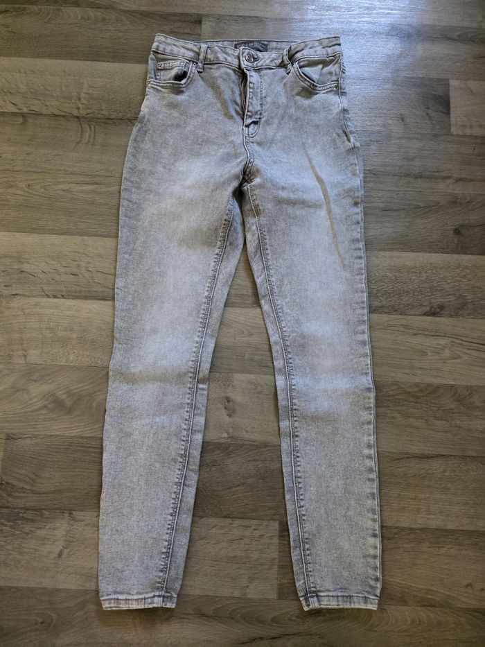 Jeans skinny gris - photo numéro 2