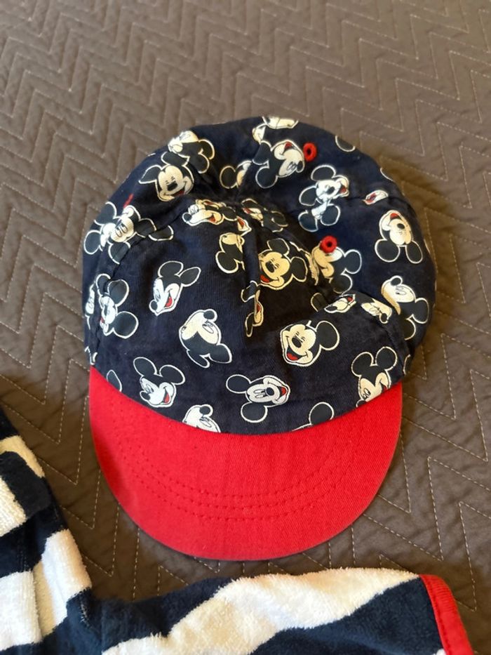 Cape de bain + casquette Mickey - photo numéro 3