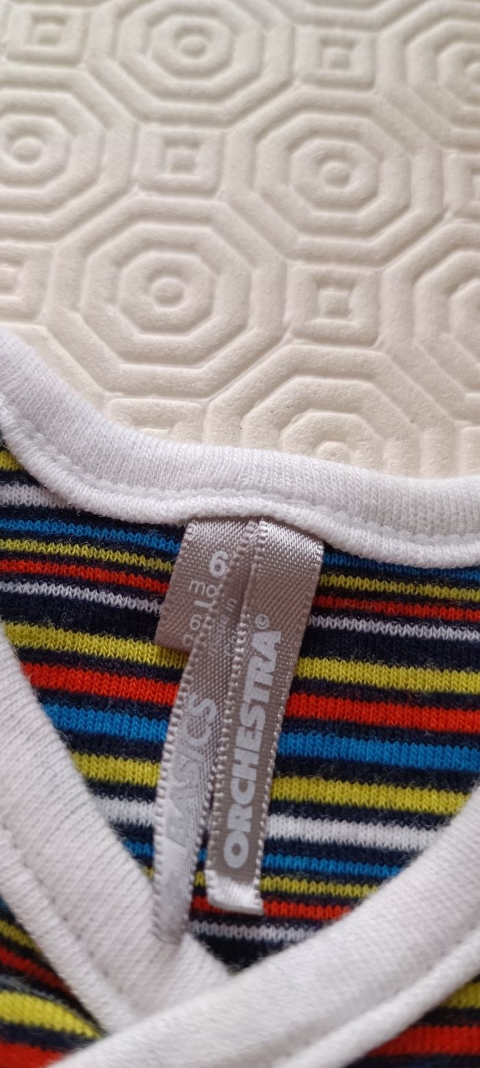 Lot Bodies 6mois - photo numéro 4