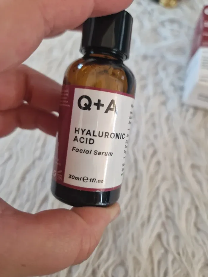 🤗 Sérum facial a l'acide hyaluronique neuf - photo numéro 2