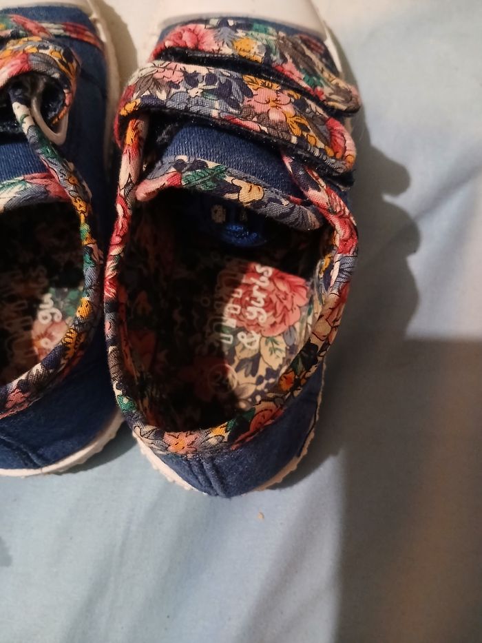 Chaussures bébé fille a scratch - photo numéro 4