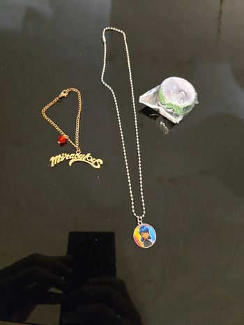 Lot bijoux et accessoire Miraculous Ladybug