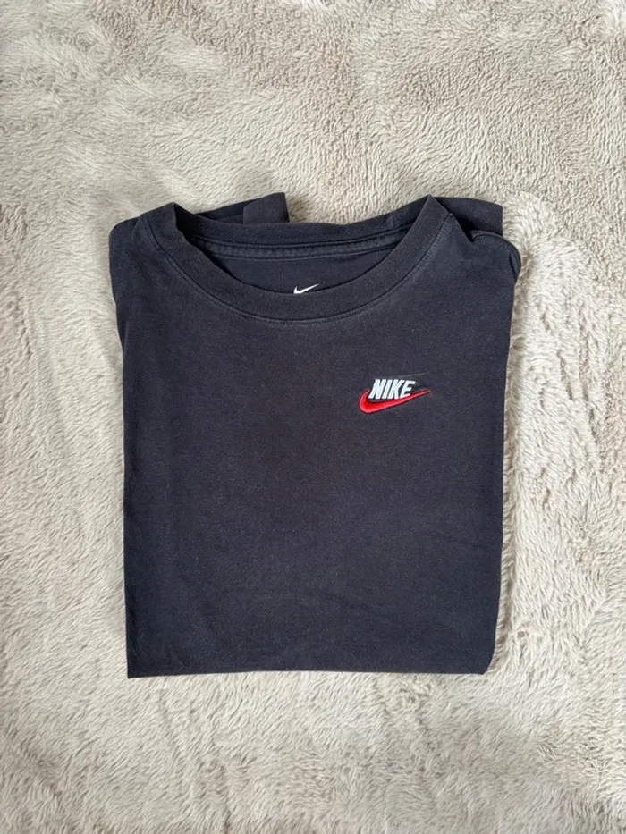 tee shirt nike noir