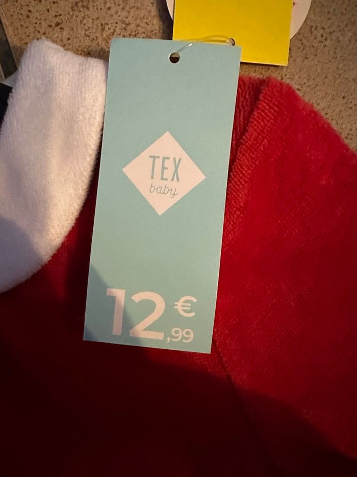 Pijama de Noël 18 mois tex neuf - photo numéro 2