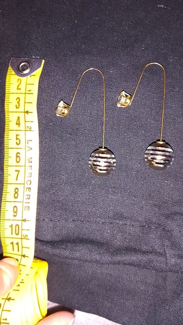 Boucles d'oreilles pendantes - photo numéro 5