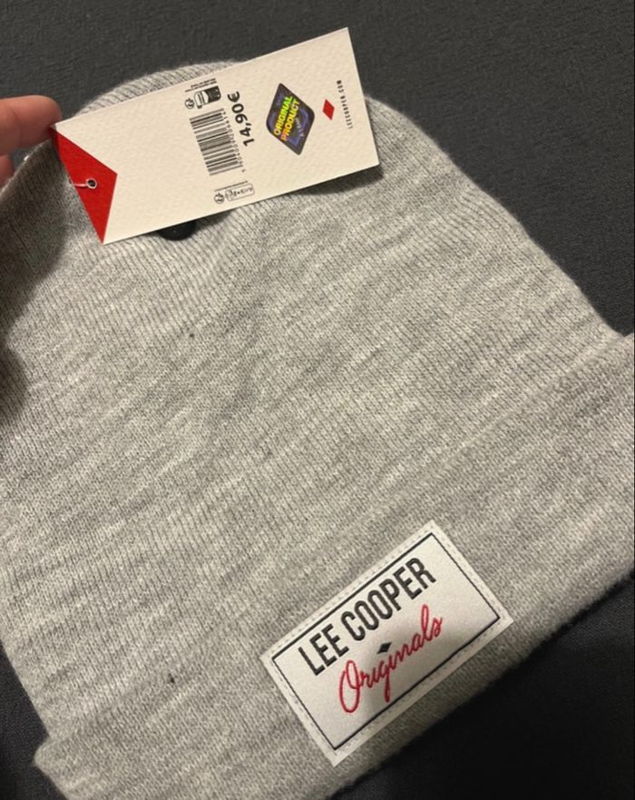 Bonnet neuf avec étiquette Lee Cooper - photo numéro 2