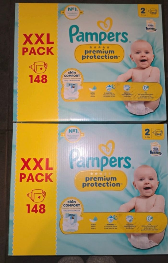 2 cartons couches PAMPERS Protection premium