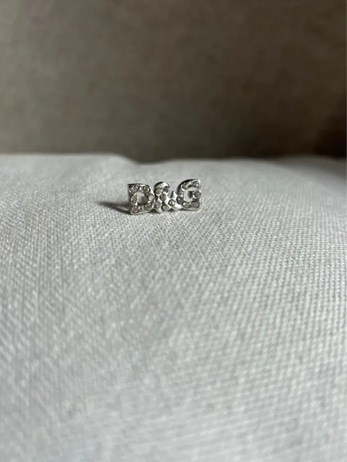 Broche D&G en strass