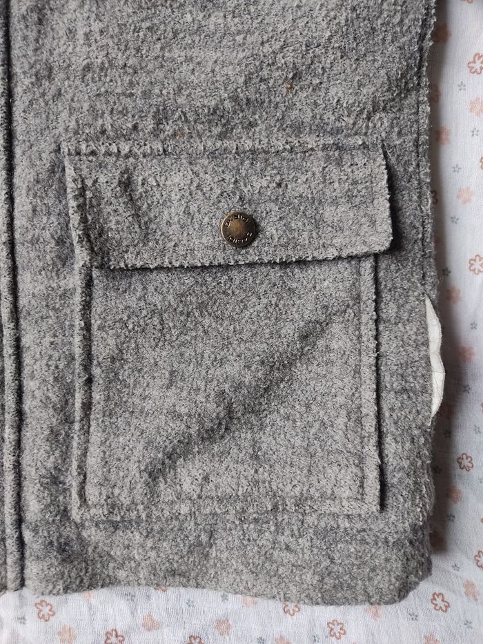 Manteau laine bouillie gris Okaïdi - Taille 6 ans - Très bon état - photo numéro 2