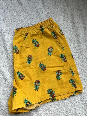 Short 🍍
