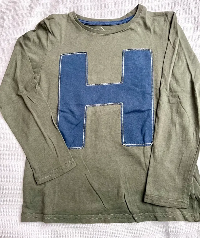 T shirt kaki H - 8 ans