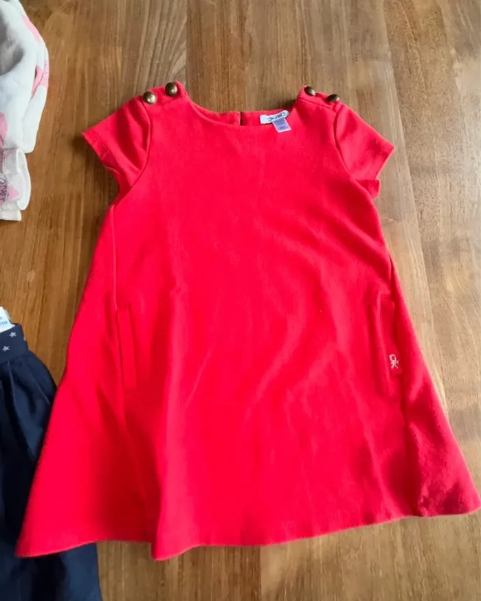 Lot vêtements fille 4 ans - photo numéro 2