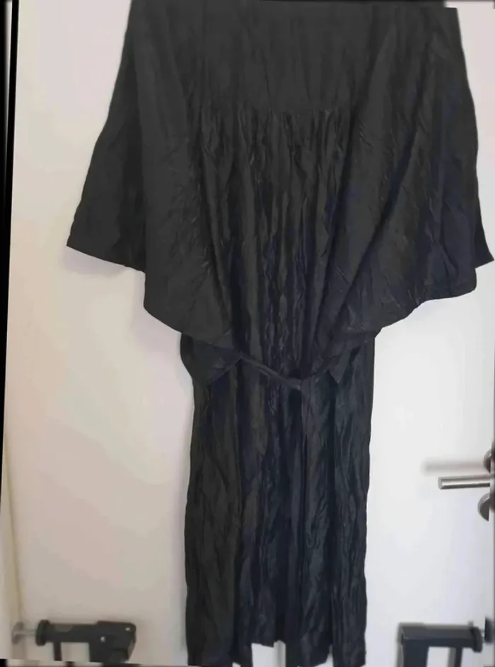Robe  effet froisé  taille 40  42 - photo numéro 7