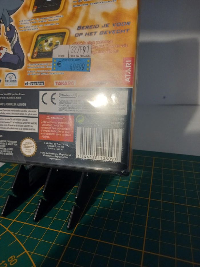 Gamecube beyblade v force blister abîmé. - photo numéro 5