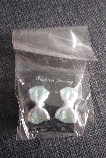 Lot de 2 paires de boucles d'oreilles neuf
