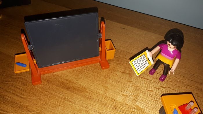 École Playmobil - photo numéro 3