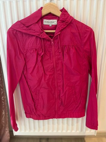 Coupe-vent fushia