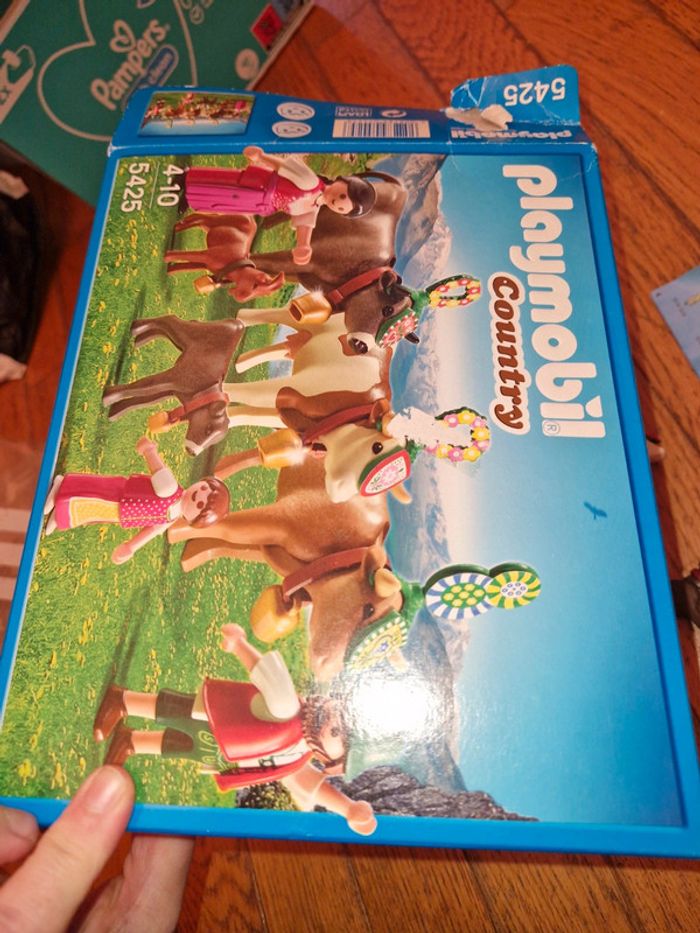 Playmobil 5425 - famille des montagnes avec vaches - photo numéro 11