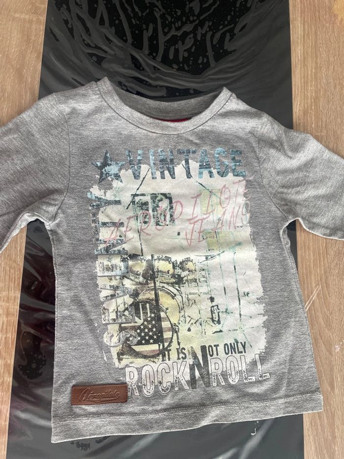 Tee shirt 2 ans - photo numéro 2