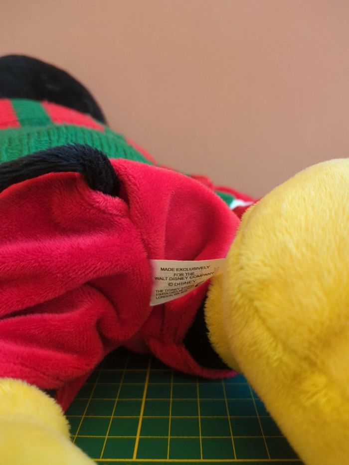 peluche Mickey Disney store 2009 - photo numéro 3