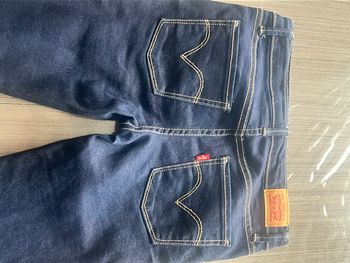 Jean Lévis 710 Super Skinny en 10 ans