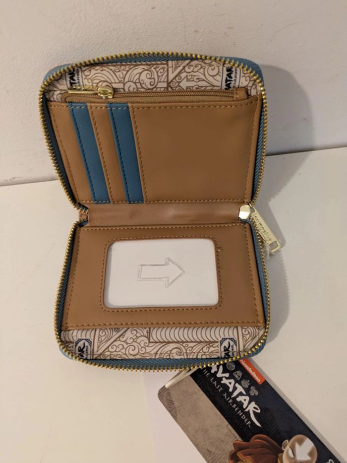 Loungefly Portefeuille avatar - photo numéro 3