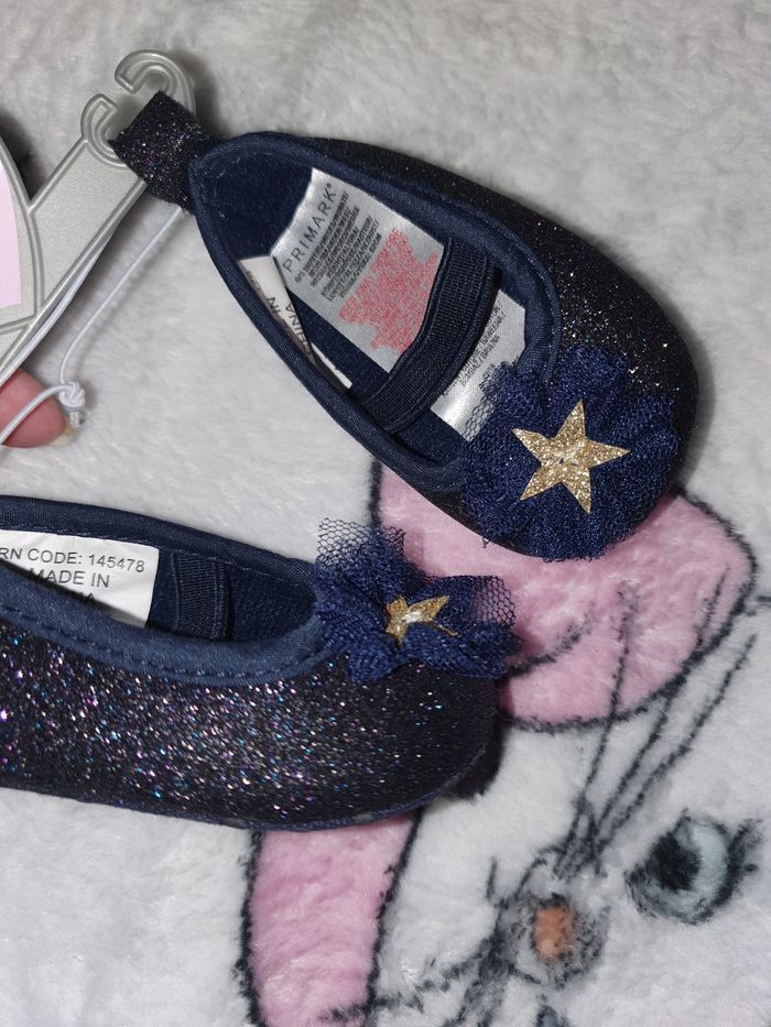 Ballerine neuve taille 16