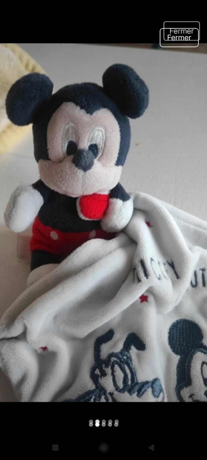 Très beau doudou Mickey p2