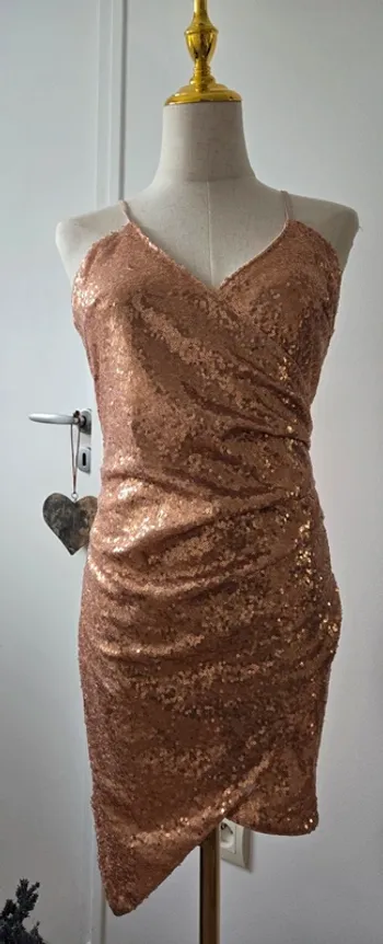 Robe strass rose poudré Zara taille M