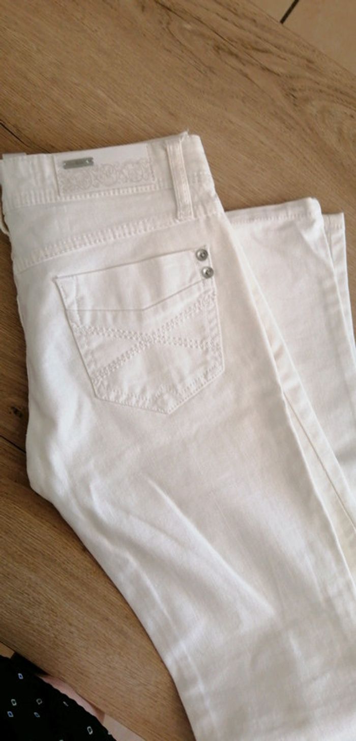 Jean blanc T36 stradivarius - photo numéro 5
