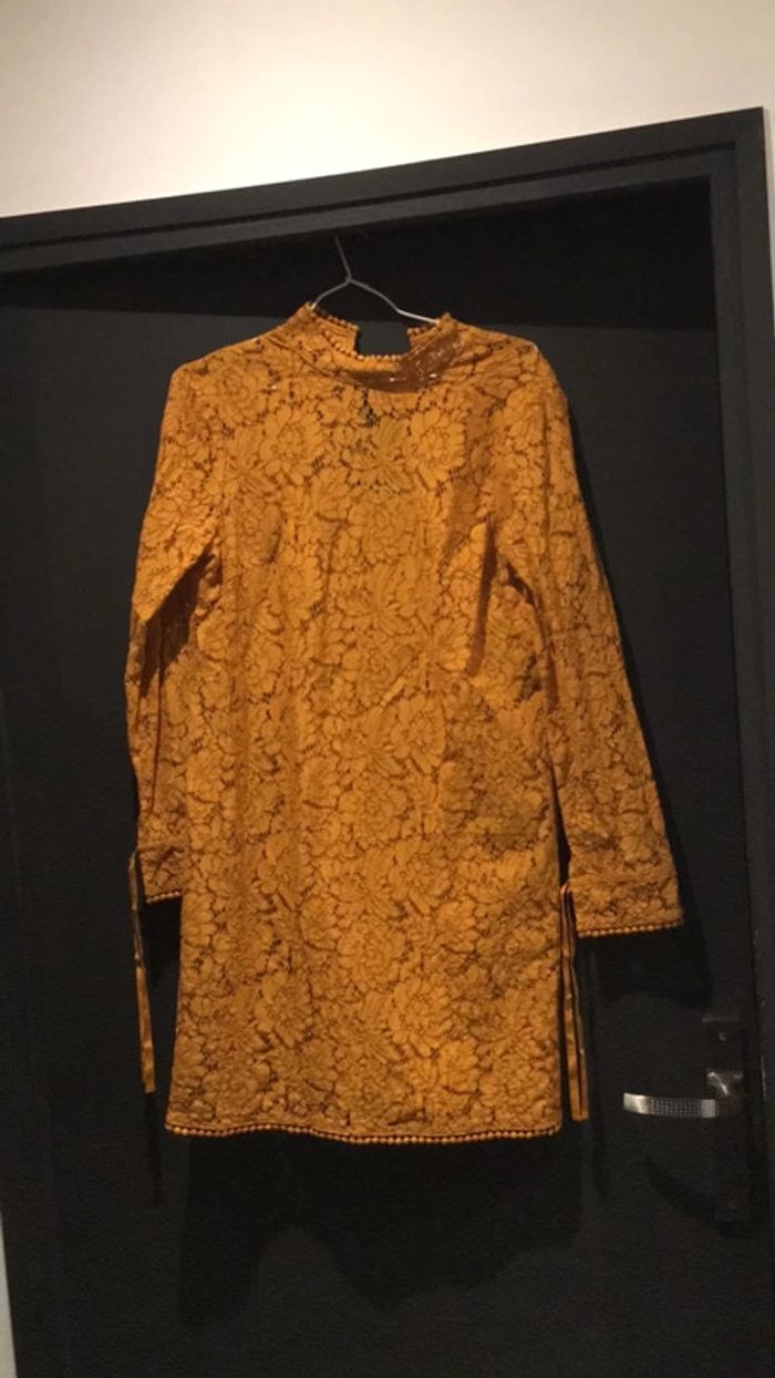 Robe broderie