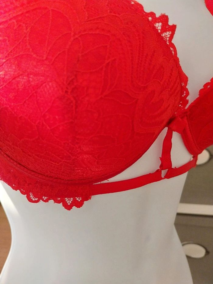 Push up rouge harnais 95 C - photo numéro 4