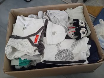 Lot Vêtements en taille 0 et 1 mois