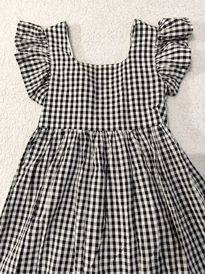 Robe vichy noir kiabi 8 ans - photo numéro 4