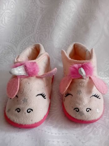 Chaussons licorne 22