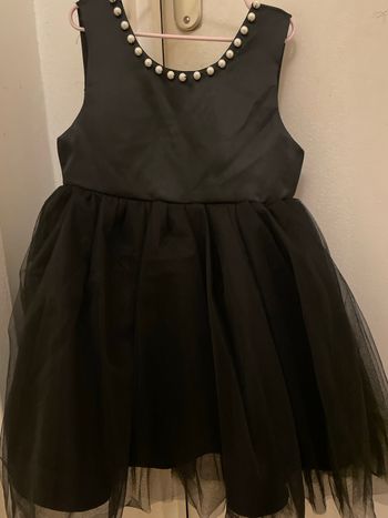 Robe de fête noire perlée