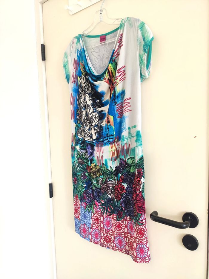 Belle robe d'été Save the Queen colorée motifs fleuris M très bon état - photo numéro 5