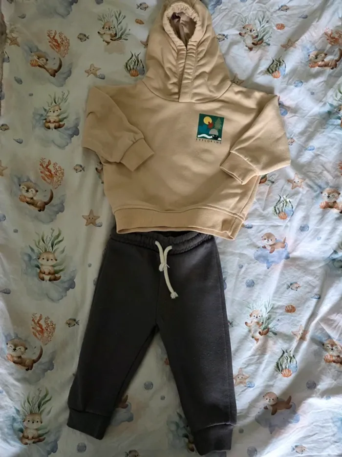 Ensemble bébé 6-9 mois Primark & Lefties | Sweat capuche + Jogging
