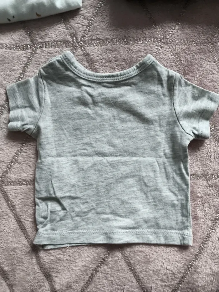 Lot de 12 vêtements + 4 paires de chaussettes 1 mois - photo numéro 7