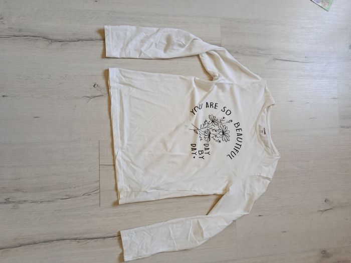 Tee-shirt manches longues marque Kiabi taille 12 ans