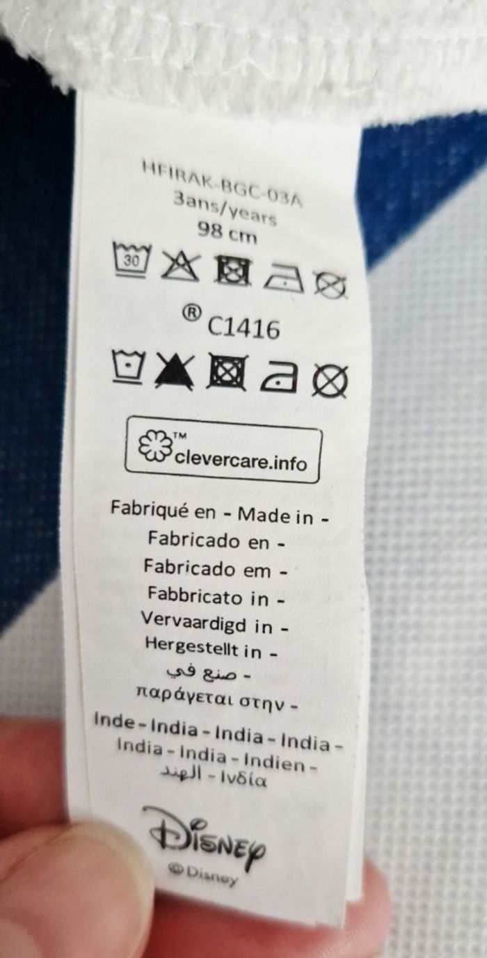 Sweat a capuche Disney 3 ans - photo numéro 6