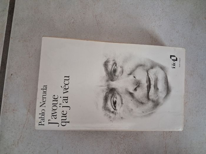 Livre j'avoue que j'ai vécu- Pablo Neruda - photo numéro 1