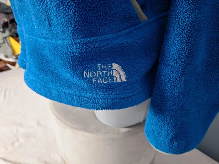 Veste polaire The North Face femme XL – Bleu à capuche – brodé (614) - photo numéro 4