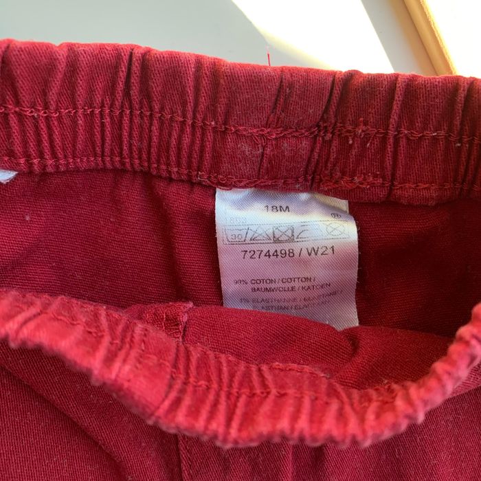 Lot 2 pantalons avec gilet rouge noir 18 mois - photo numéro 3