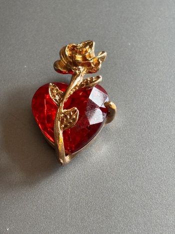 Pendentif cœur avec rose en acier inoxydable