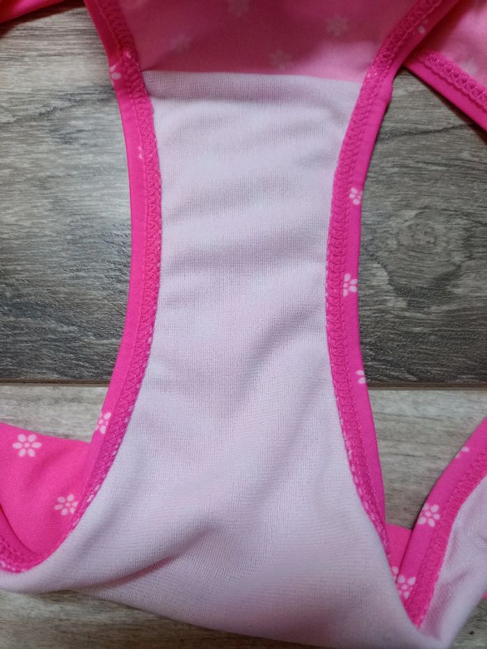 Maillot de bain 2 pièces fille taille 12 ans - photo numéro 9