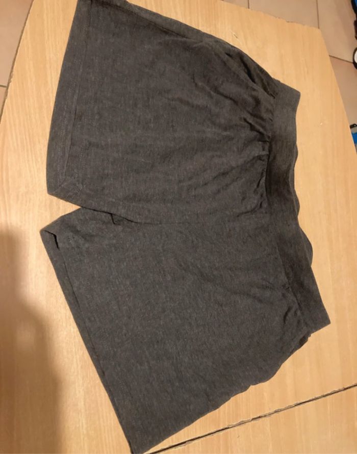 Lot 4 short taille 42 - photo numéro 2