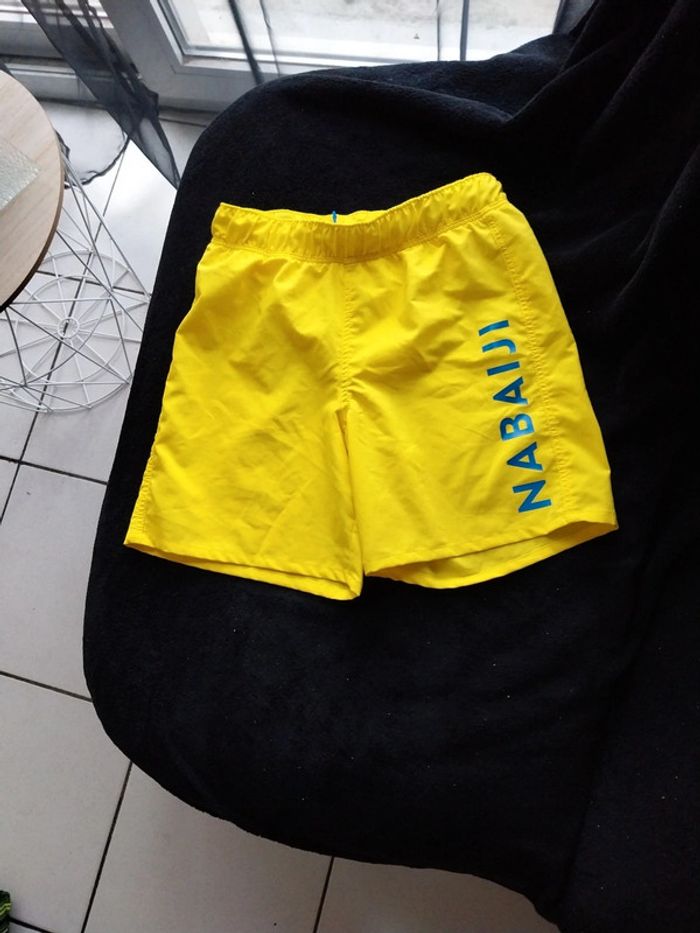 Short de bain nabaiji 10/11 ans
